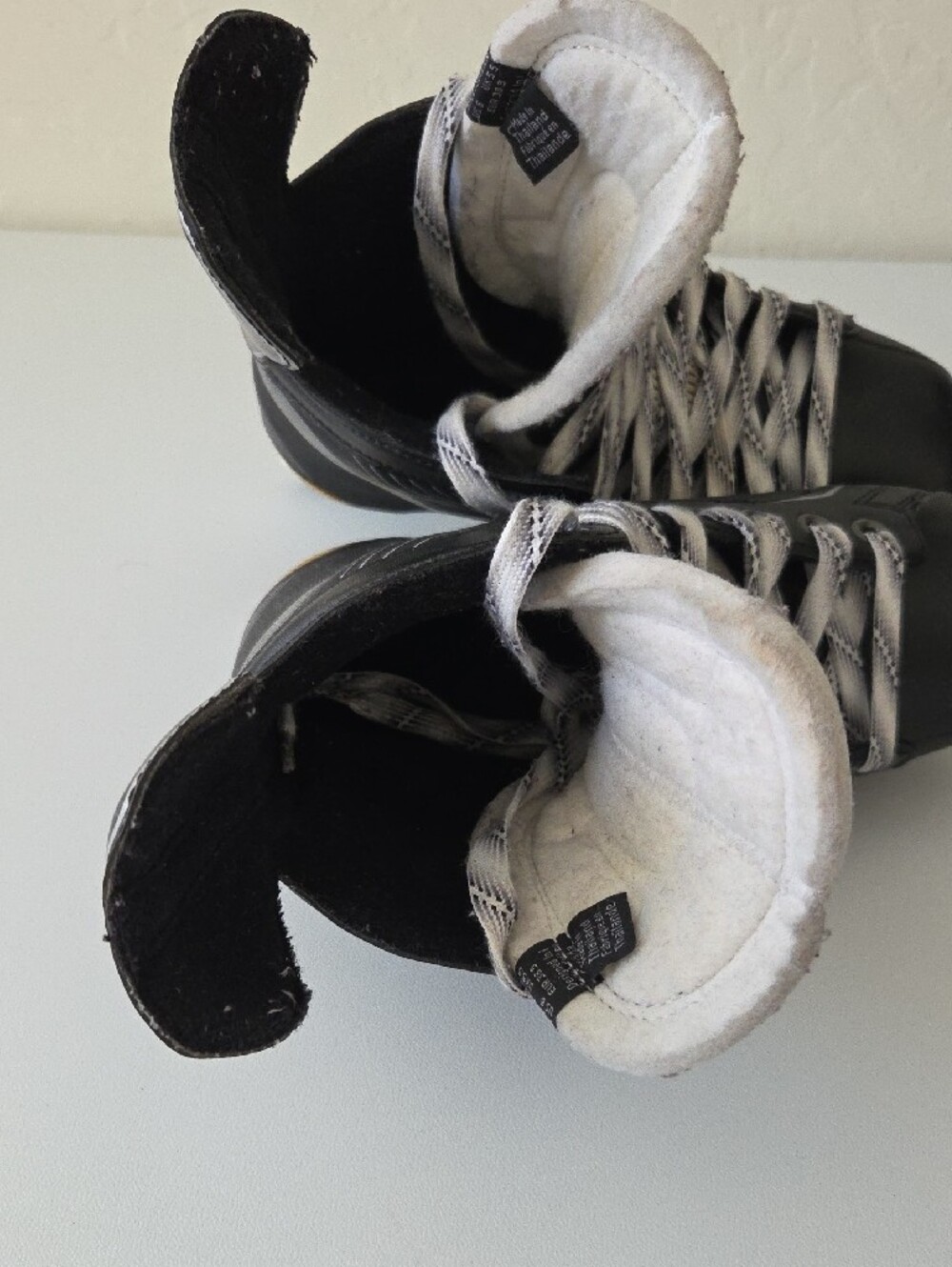 Bauer (Youth/Big Boy) Hockey Skates - Picture 11 of 15